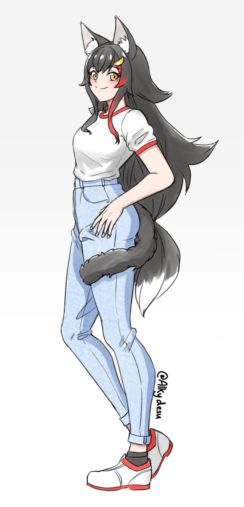 1girl, absurdres, adapted_costume, alkyun, animal_ear_fluff, animal_ears, ankle_socks, black_legwear