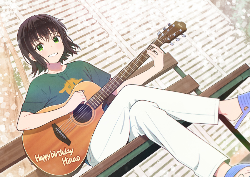1girl, black_hair, enogu, green_eyes, green_shirt, guitar, highres, hinata_nao_(iwamotochou_geinousha), instrument, iwamotochou_geinousha, looking_at_viewer, outdoors, pants, shirt, shiwasu_takashi, short_hair, short_sleeves, sitting, solo, teeth, virtual_youtuber, white_pants