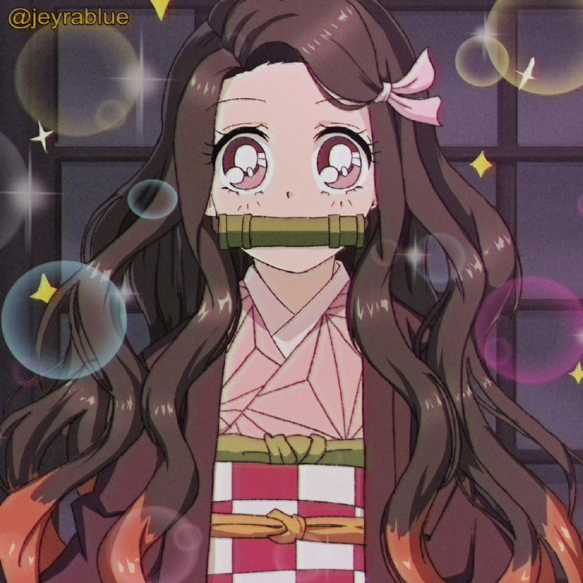 1990s_(style), 1girl, bit_gag, black_hair, bow, bright_pupils, checkered_obi, gag, hair_bow, haori, highres, indoors, japanese_clothes, jeyrablue, kamado_nezuko, kimetsu_no_yaiba, kimono, long_hair, looking_at_viewer, multicolored_hair, obi, pink_bow, pink_eyes, pink_kimono, redhead, retro_artstyle, sash, solo, upper_body, white_pupils