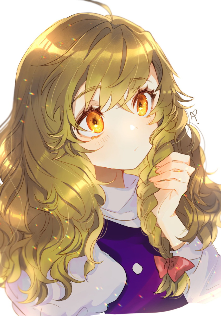1girl, ahoge, blonde_hair, braid, commentary_request, hand_up, highres, holding, holding_hair, kirisame_marisa, long_hair, no_hat, no_headwear, purple_vest, rosette_(roze-ko), shirt, simple_background, single_braid, solo, touhou, turtleneck, vest, white_background, white_shirt, yellow_eyes