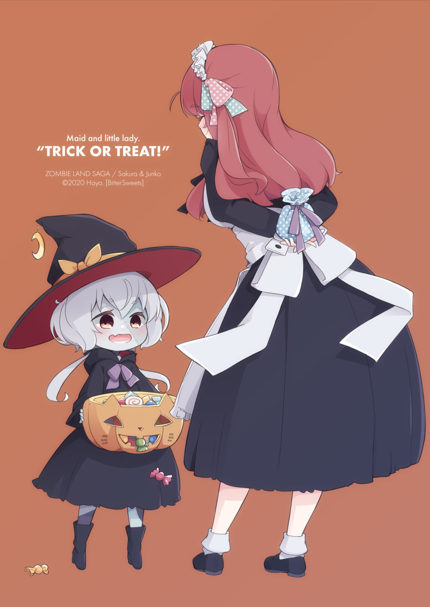2girls, age_difference, blue_eyes, bobby_socks, bow, candy, commentary_request, fang