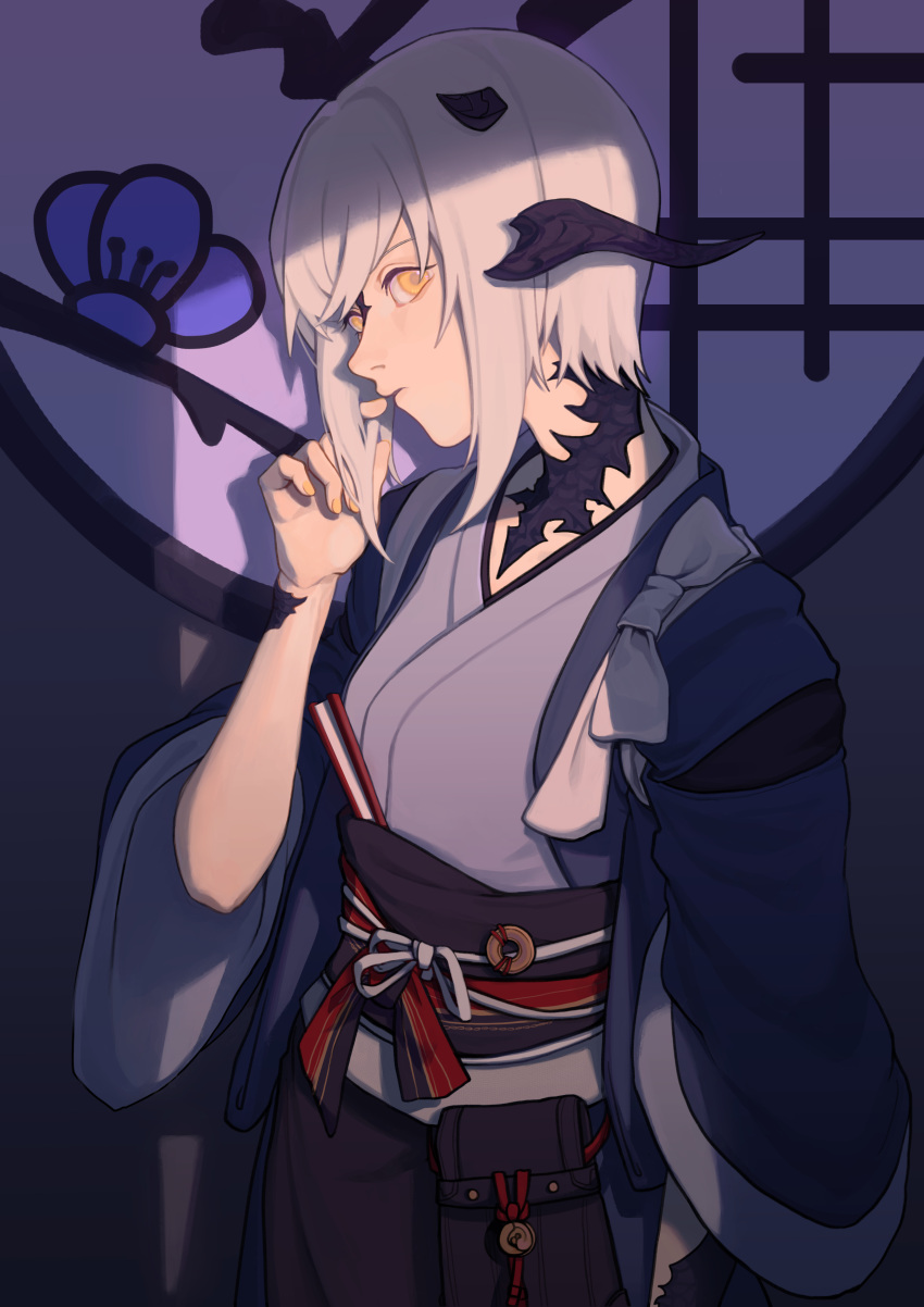 1girl, absurdres, arm_at_side, au_ra, dragon_girl, dragon_horns, fan, final_fantasy