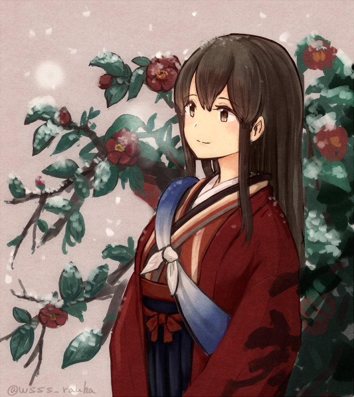 1girl, akagi_(kantai_collection), alternate_costume, black_hair, black_hakama, brown_eyes, commentary_request, cowboy_shot, flower, hakama, japanese_clothes, kantai_collection, kimono, long_hair, red_kimono, smile, snow, solo, standing, straight_hair, wss_(nicoseiga19993411)