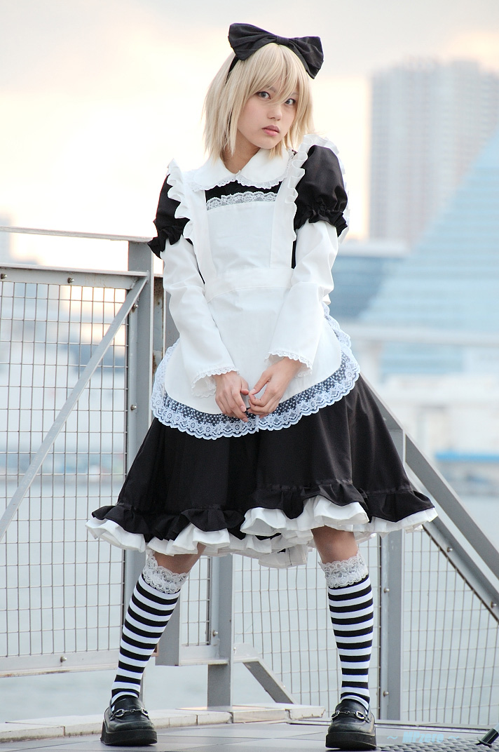 apron, cosplay, hair_bow, maid, maid_uniform, photo, scary_eyes, striped_kneehighs