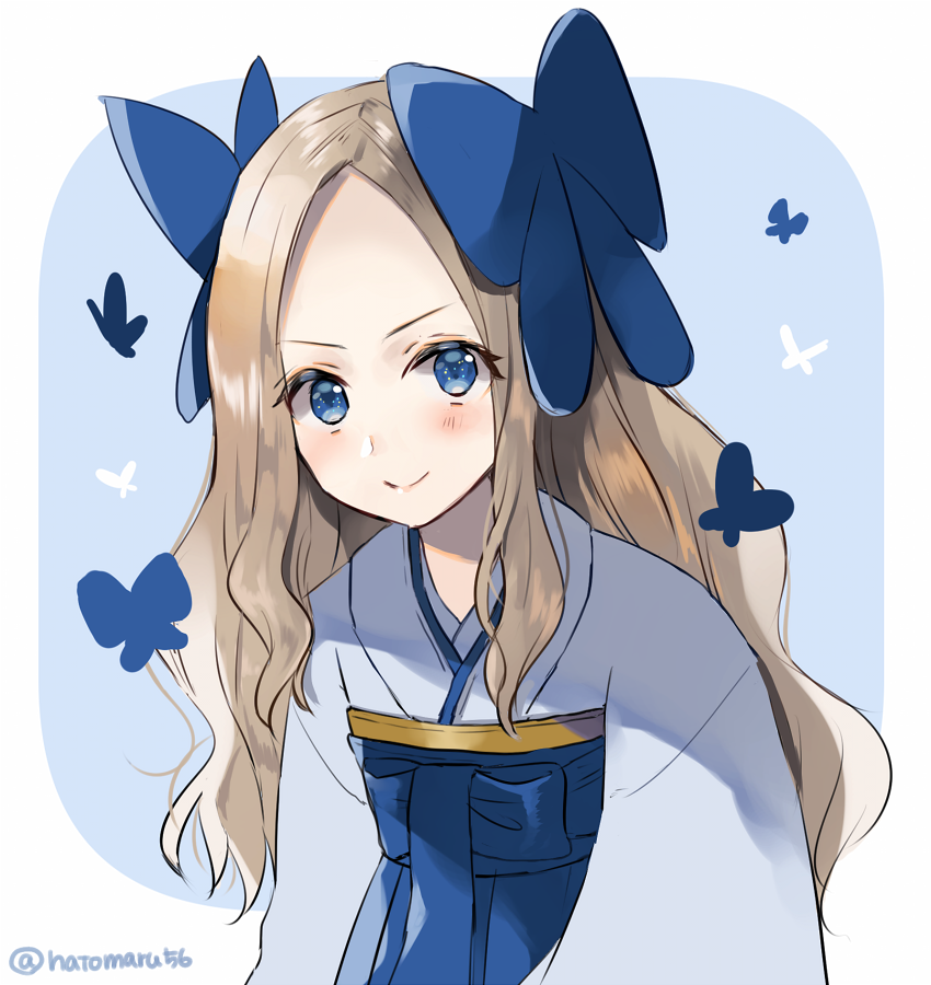 >:), 1girl, asakaze_(kantai_collection), bangs, blonde_hair, blue_eyes, blue_hakama, blush, bug, butterfly, forehead, furisode, hair_ribbon, hakama, hatomaru_(hatomaru56), insect, japanese_clothes, kantai_collection, kimono, long_hair, looking_at_viewer, meiji_schoolgirl_uniform, parted_bangs, ribbon, smile, solo, upper_body, wavy_hair