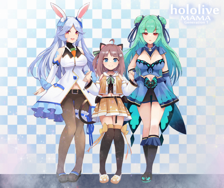 3girls, ahoge, animal_ears, animal_print, bangs, belt, black_legwear, blue_dress, blue_eyes, blue_hair, blunt_bangs, breasts, brown_legwear, butterfly_print, carrot, cat_ears, checkered, checkered_background, crop_top, cropped_jacket, detached_sleeves, double_bun, dress, green_eyes, highres, hololive, kneehighs, kobi_(piliheros2000), large_breasts, long_hair, looking_at_viewer, ma_matsuri, medium_breasts, multiple_girls, navel, one_side_up, pantyhose, parted_lips, pekomama, rabbit_ears, red_eyes, ribbon, sandals, skirt, slippers, smile, stage, swept_bangs, thigh-highs, trait_connection, uruha_rushia's_mother, very_long_hair, vest, w_arms, white_dress, white_sleeves, yellow_ribbon, yellow_skirt
