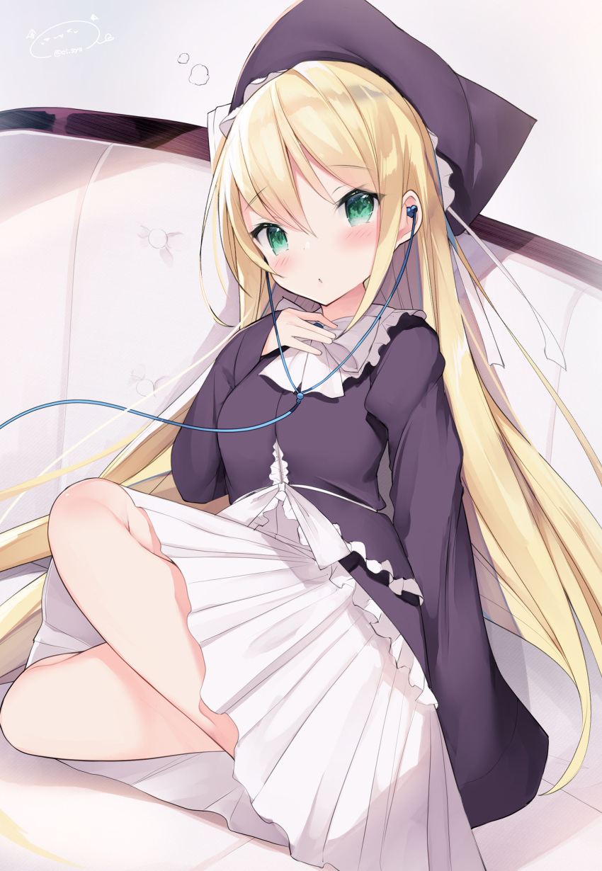 1girl, absurdres, bangs, black_dress, black_headwear, blonde_hair, blush, bow