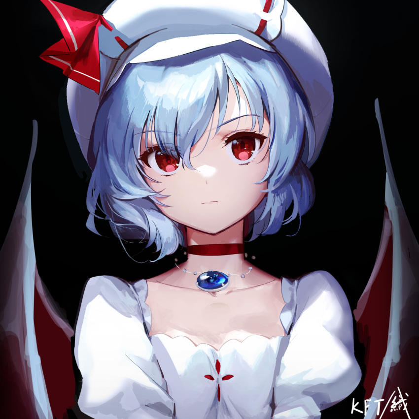 1girl, artist_name, bat_wings, beret, black_background, blue_hair, breasts, choker, closed_mouth, commentary_request, dress, hair_between_eyes, hair_over_one_eye, hat, hat_ribbon, highres, jewelry, juliet_sleeves, kyoto_fantasy_troupe, long_sleeves, looking_at_viewer, necklace, puffy_sleeves, red_choker, red_eyes, red_ribbon, remilia_scarlet, ribbon, short_hair, simple_background, small_breasts, solo, touhou, upper_body, white_dress, white_headwear, wings