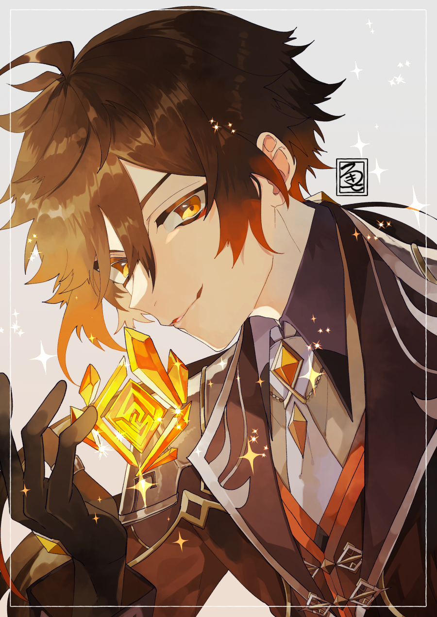 1boy, bangs, black_gloves, black_hair, brown_hair, closed_mouth, collar, floating, floating_object, formal, gem, genshin_impact, gloves, hair_between_eyes, highres, jacket, jewelry, long_hair, long_sleeves, looking_at_viewer, male_focus, multicolored_hair, ring, rrokiii, simple_background, smile, solo, sparkle, suit, white_background, yellow_eyes, zhongli_(genshin_impact)