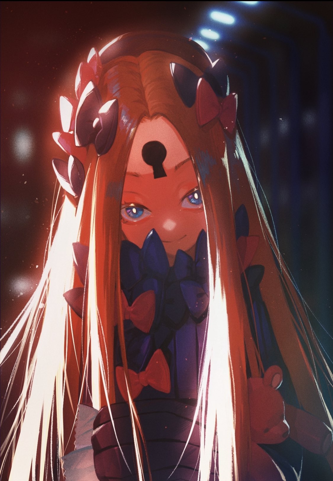 1girl, abigail_williams_(fate/grand_order), backlighting, bangs, black_bow, black_dress, black_headwear, blonde_hair, blue_eyes, bow, closed_mouth, commentary_request, dress, fate/grand_order, fate_(series), hair_bow, hat, highres, keyhole, long_hair, long_sleeves, looking_at_viewer, object_hug, orange_bow, ota_(ota-0000), parted_bangs, sleeves_past_fingers, sleeves_past_wrists, smile, solo, stuffed_animal, stuffed_toy, teddy_bear, very_long_hair