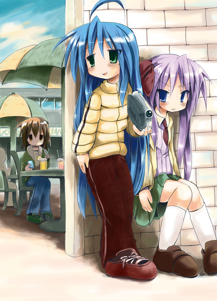 bullying, camcorder, camera, coat, drink, fang, hiiragi_kagami, izumi_konata