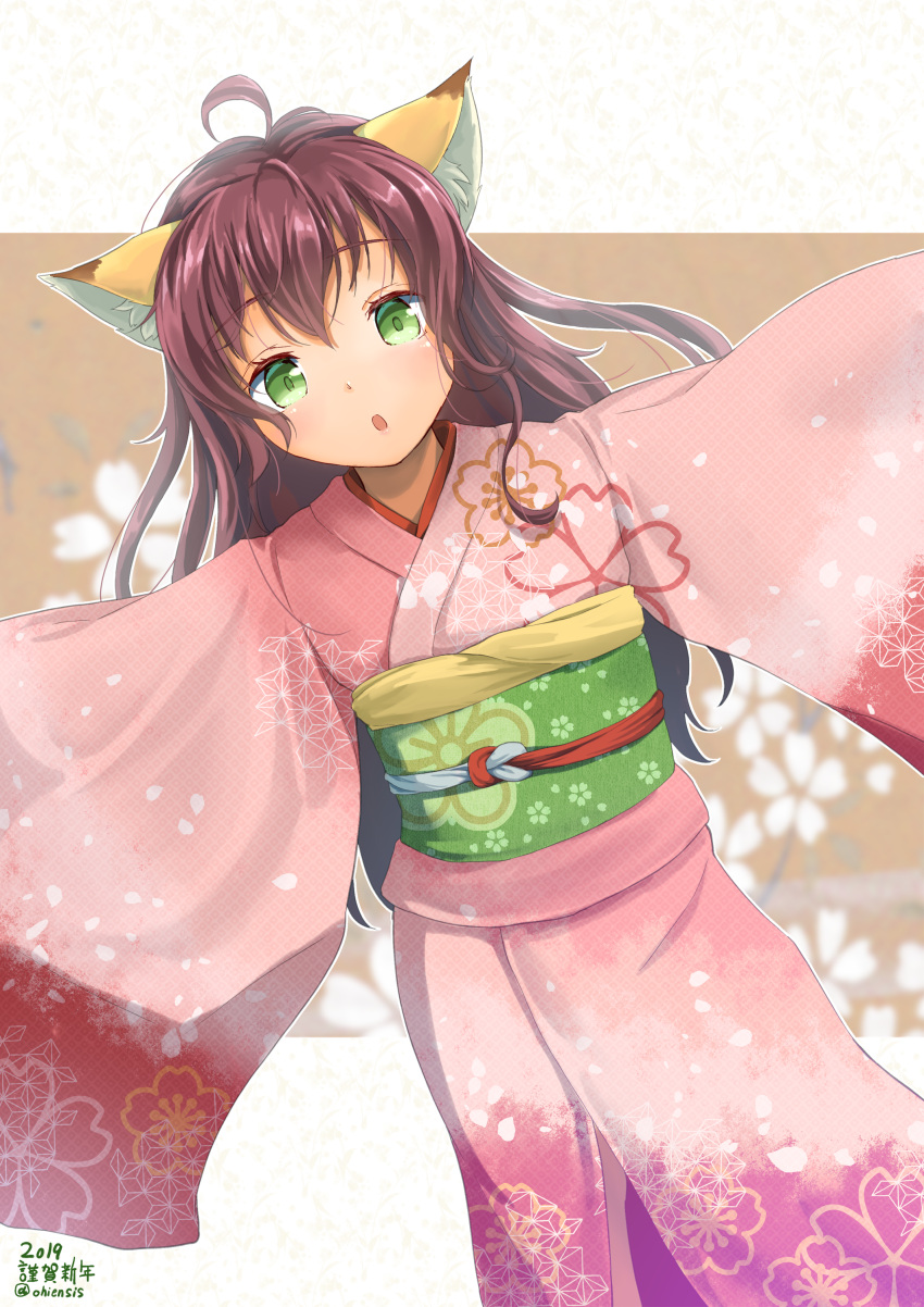 1girl, absurdres, ahoge, animal_ear_fluff, animal_ears, bangs, brown_hair, commentary_request