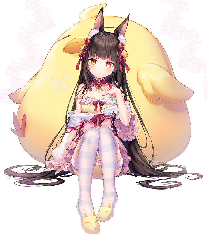 1girl, alternate_costume, animal_ear_fluff, animal_ears, azur_lane, bangs, bare_shoulders, black_hair