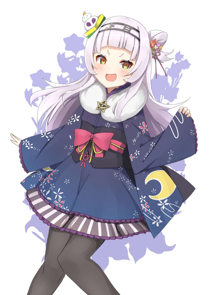:d, bangs, black_legwear, blunt_bangs, blush, crescent_print, fur-trimmed_kimono, fur_scarf