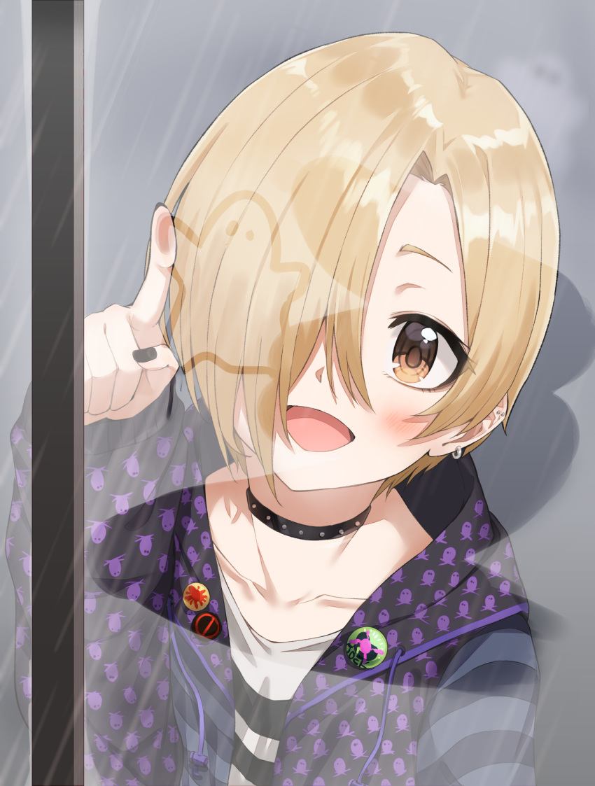 1girl, applepie_(12711019), black_nails, blonde_hair, blush, choker, commentary_request, ear_piercing, earrings, fingernails, fogged_glasses, hair_over_one_eye, highres, hood, hood_down, hoodie, idolmaster, idolmaster_cinderella_girls, jewelry, nail_polish, open_mouth, piercing, pins, rain, shirasaka_koume, shirt, short_hair, solo, striped, striped_shirt, window_writing, yellow_eyes
