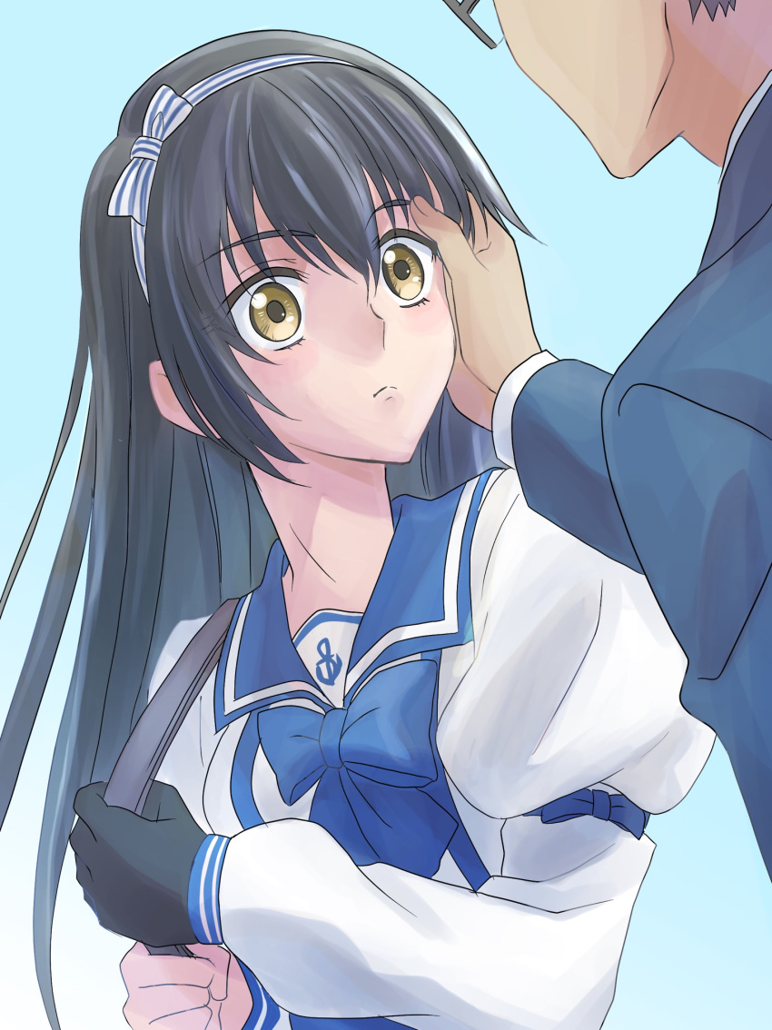 1boy, 1girl, anchor_print, asymmetrical_gloves, bangs, black_gloves, black_hair, blue_jacket