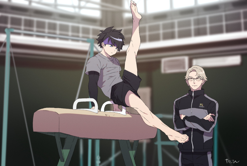 2boys, arm_warmers, barefoot, black-framed_eyewear, black_shorts, blue_headband, blurry, blurry_background