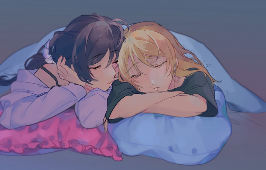 2girls, ayase_eli, black_bra, black_shirt, blonde_hair, blush, bra, bra_strap