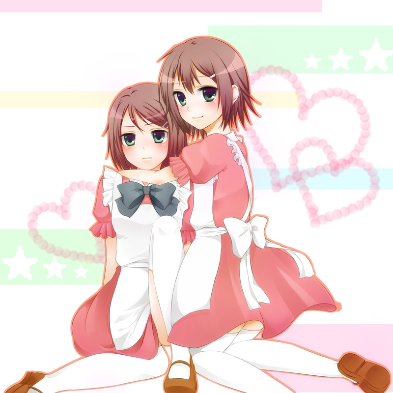 blush, brother_and_sister, green_eyes, hair_ornament, hairclip, kinoshita_hideyoshi, kinoshita_yuuko, na_(pixiv87988), short_hair, siblings, thighhighs, trap, twins