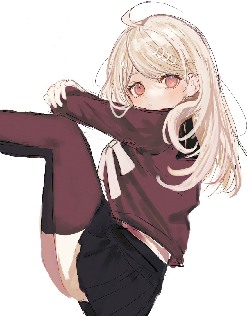 1girl, ahoge, akamatsu_kaede, bangs, black_skirt, blonde_hair, cosplay, crossed_arms, dangan_ronpa_(series), dangan_ronpa_v3:_killing_harmony, feet_out_of_frame, from_side, hair_ornament, hairclip, harukawa_maki, harukawa_maki_(cosplay), highres, knees_up, long_hair, long_sleeves, looking_at_viewer, looking_to_the_side, miniskirt, nokoru_sora, pleated_skirt, red_eyes, red_legwear, red_shirt, sailor_collar, shirt, simple_background, skirt, solo, thigh-highs, white_background
