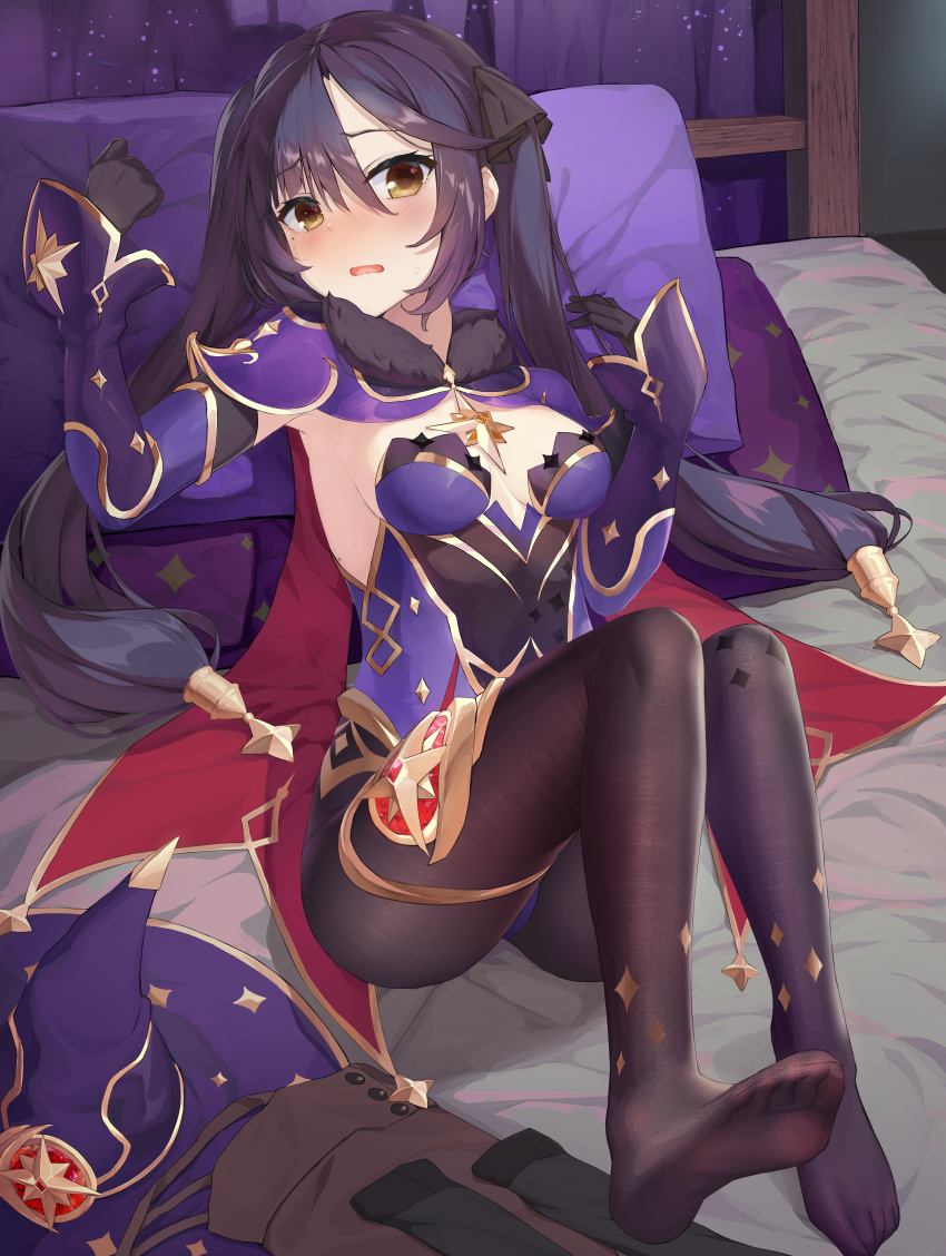 1girl, absurdres, arm_up, bangs, black_gloves, black_hair, black_legwear, blue_(9153585)