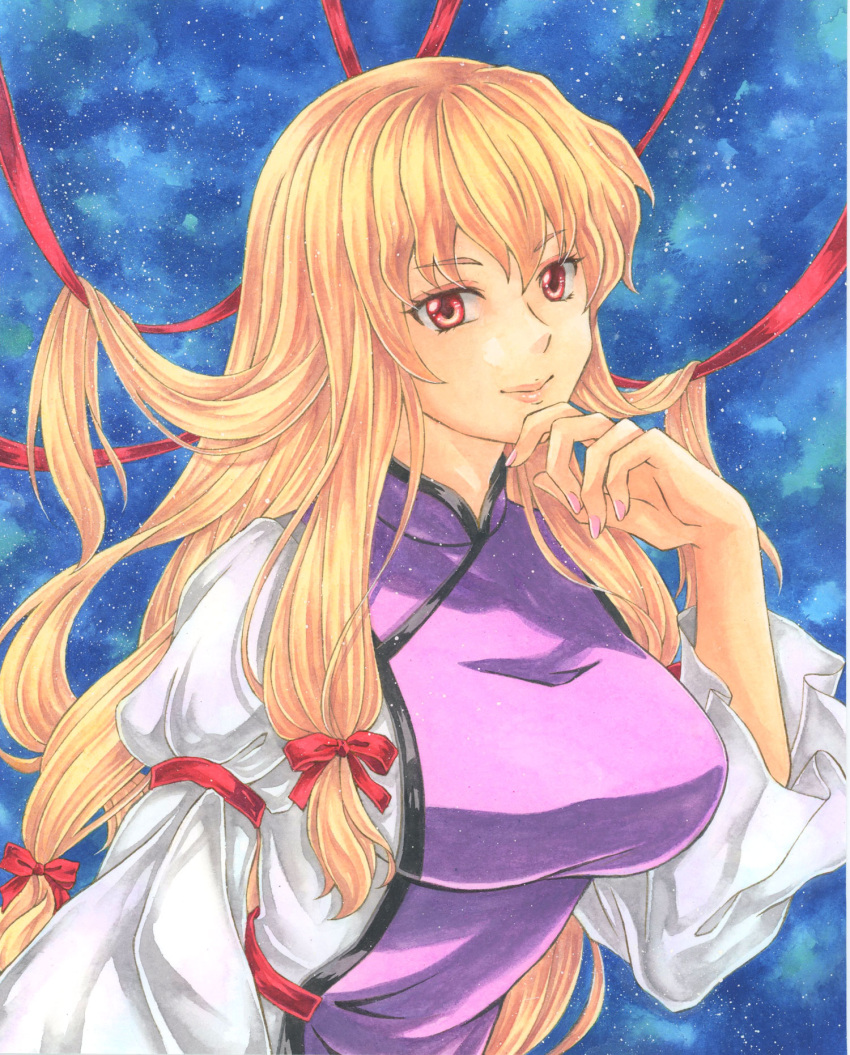 1girl, alternate_eye_color, arm_strap, bangs, blonde_hair, blue_background, breasts, closed_mouth