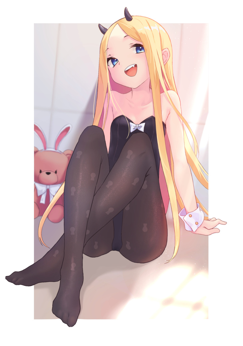 1girl, abigail_williams_(fate), bangs, bare_shoulders, black_legwear, black_leotard, blonde_hair, blue_eyes