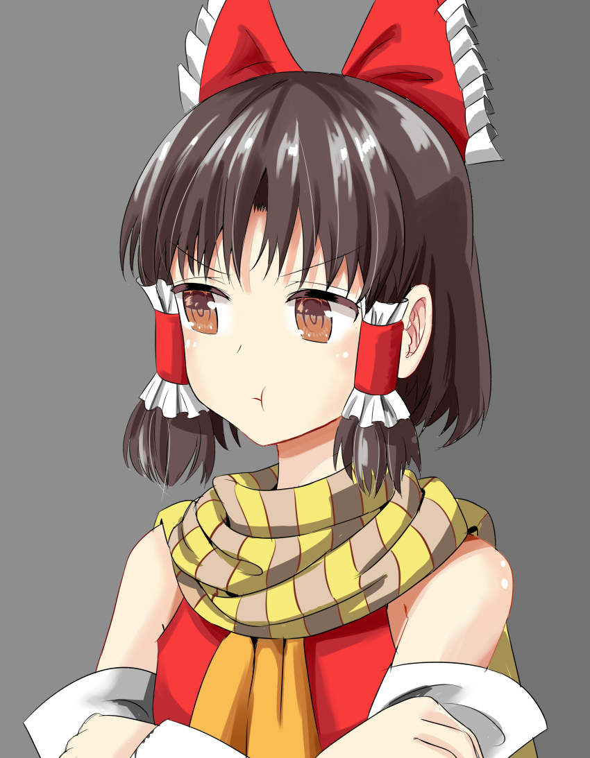1girl, :t, absurdres, ascot, bangs, benikurage_(cookie), blush, bow, brown_eyes, brown_hair, brown_scarf, closed_mouth, commentary_request, cookie_(touhou), detached_sleeves, eyebrows_visible_through_hair, frilled_bow, frilled_hair_tubes, frills, grey_background, hair_bow, hair_tubes, hakurei_reimu, highres, looking_to_the_side, nekokatana_catana, red_bow, scarf, shirt, short_hair, simple_background, sleeveless, sleeveless_shirt, solo, striped, striped_scarf, touhou, upper_body, yellow_neckwear, yellow_scarf