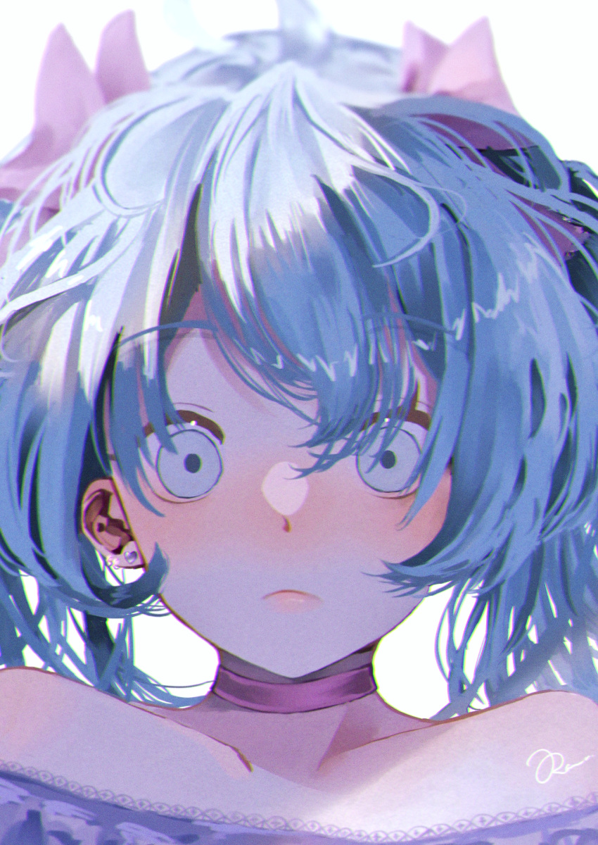 1girl, blue_eyes, blue_hair, blush, choker, collarbone, hatsune_miku, highres