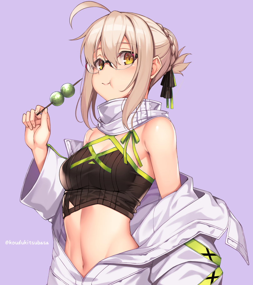 1girl, ahoge, artoria_pendragon_(all), bangs, bare_shoulders, benitsuki_tsubasa, black_shirt, blonde_hair