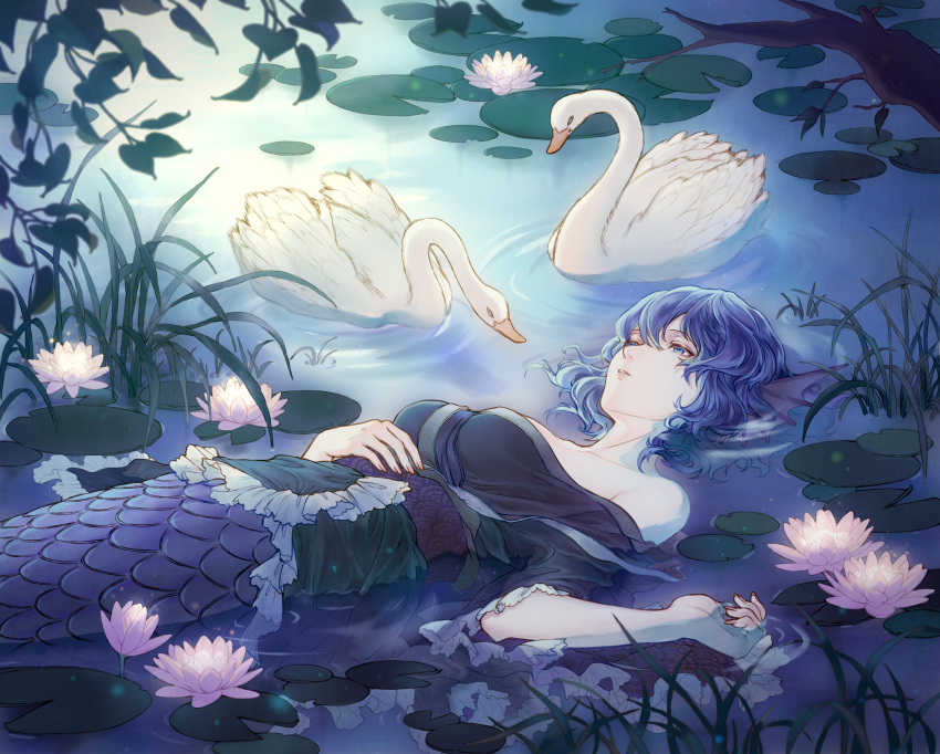 1girl, absurdres, bare_shoulders, bird, blue_eyes, blue_hair, breasts, chinese_commentary