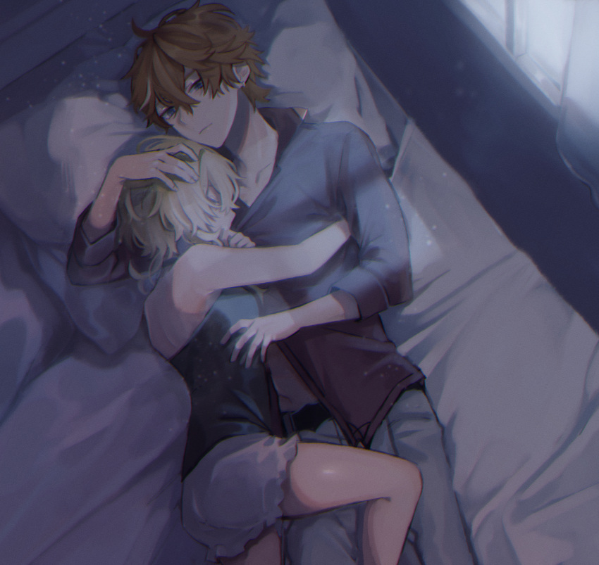 1boy, 1girl, ahoge, alternate_costume, bare_shoulders, blonde_hair, blue_eyes, collarbone