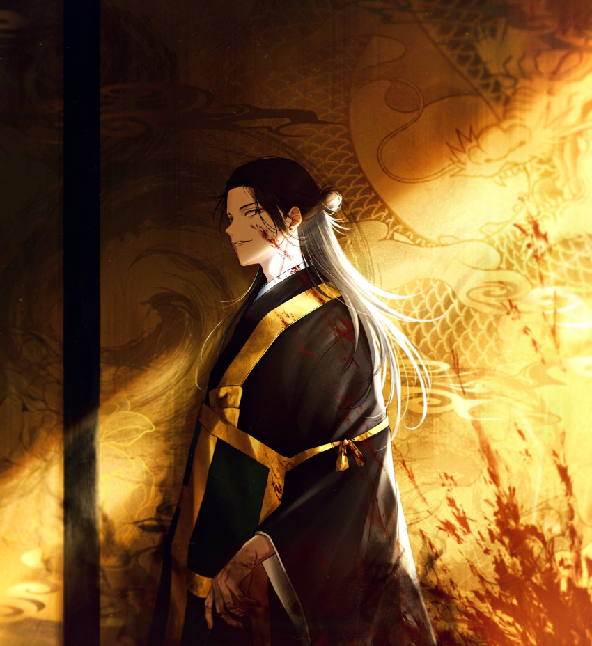 1boy, absurdres, bangs, black_eyes, black_hair, black_kimono, blood, blood_on_face, blood_splatter, bloody_clothes, cowboy_shot, ear_piercing, getou_suguru, hair_bun, hair_pulled_back, highres, hm_36xx, indoors, japanese_clothes, jujutsu_kaisen, kimono, long_hair, long_sleeves, looking_at_viewer, male_focus, parted_lips, piercing, profile, sideways_glance, smile, solo, standing, tsurime, wide_sleeves