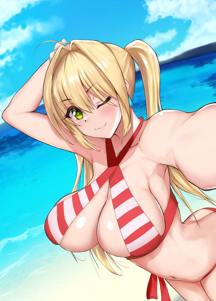 1girl, ahoge, akatsuki_ikki, ass, bangs, bare_legs, bare_shoulders, bikini, blonde_hair, breasts, eyebrows_behind_hair, eyebrows_visible_through_hair, fate/grand_order, fate_(series), green_eyes, highres, large_breasts, long_hair, looking_at_viewer, nero_claudius_(fate)_(all), nero_claudius_(swimsuit_caster)_(fate), ocean, one_eye_closed, reaching_out, ribbon, sky, smile, solo, stomach, swimsuit, tange_sakura, twintails, upper_body