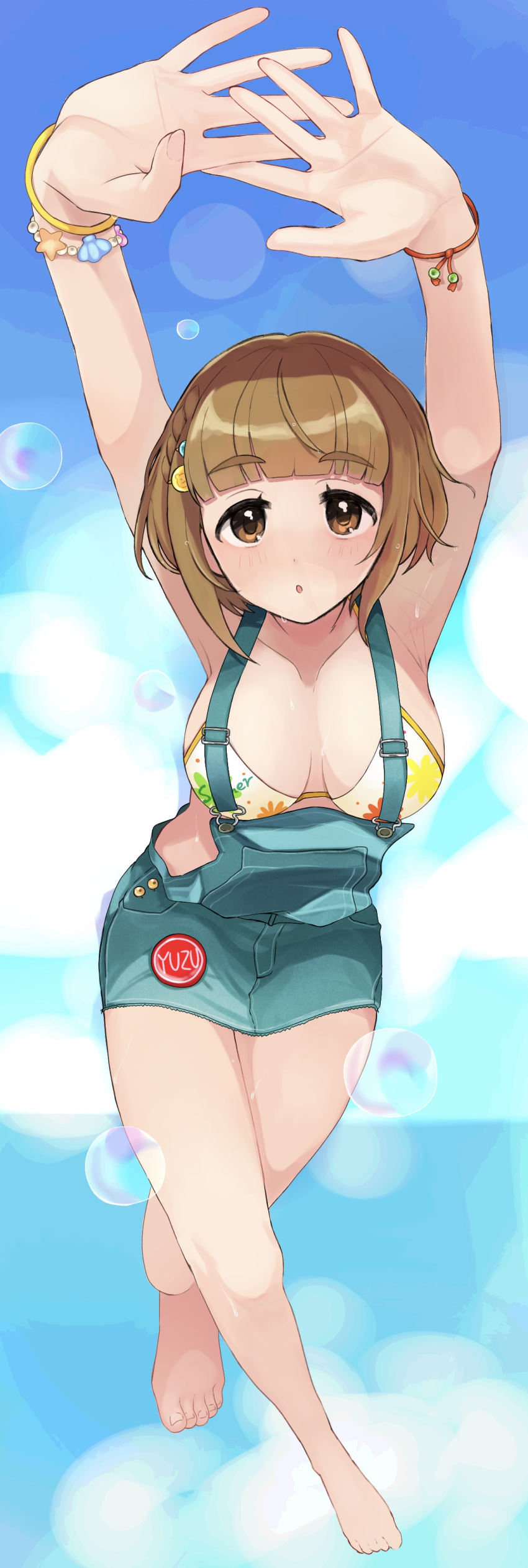 1girl, absurdres, armpits, arms_up, bare_legs, barefoot, bikini, bikini_top, bob_cut, bracelet, breasts, brown_hair, floral_print, hair_ornament, hairpin, highres, idolmaster, idolmaster_cinderella_girls, jewelry, kitami_yuzu, large_breasts, outstretched_arms, overall_skirt, overalls, pin, short_hair, solo, swimsuit, yuzuhota0313