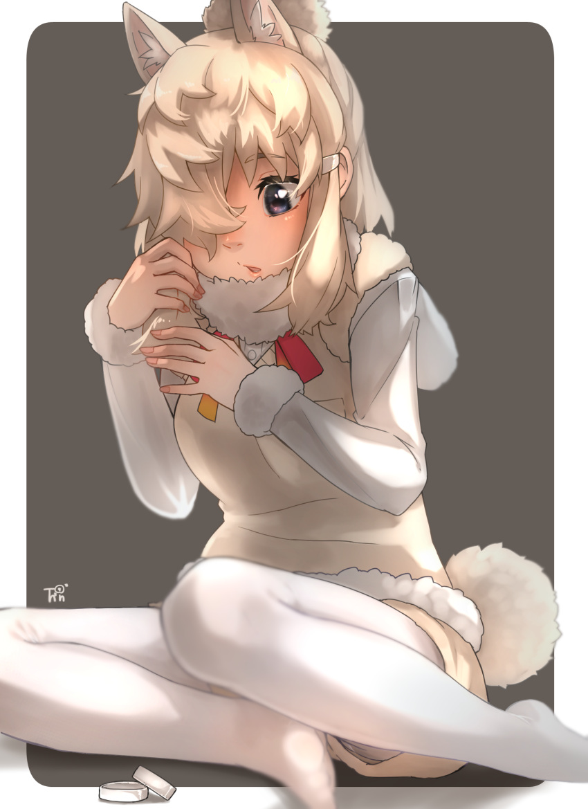 1girl, alpaca_ears, alpaca_suri_(kemono_friends), alpaca_tail, animal_ear_fluff, animal_ears, bangs, black_background