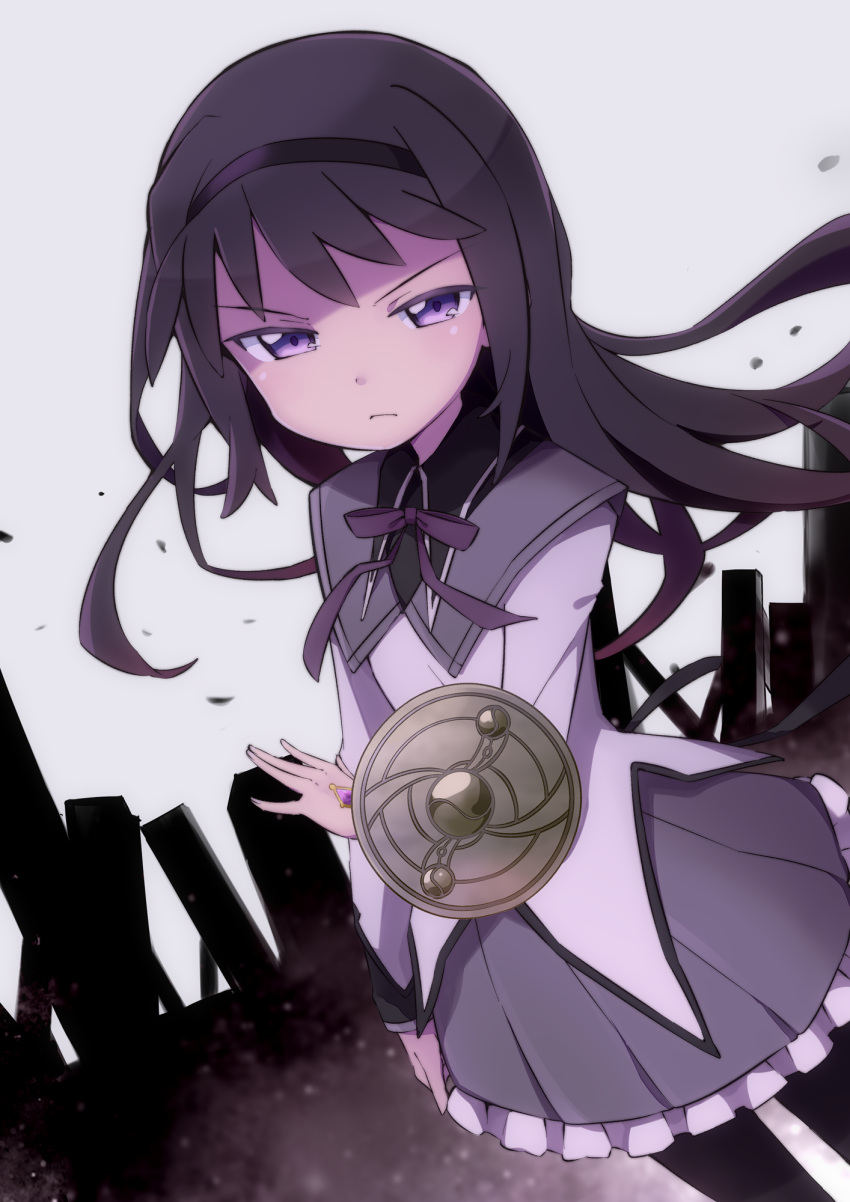 >:(, 1girl, akemi_homura, black_hair, black_hairband, black_legwear, bow, bowtie