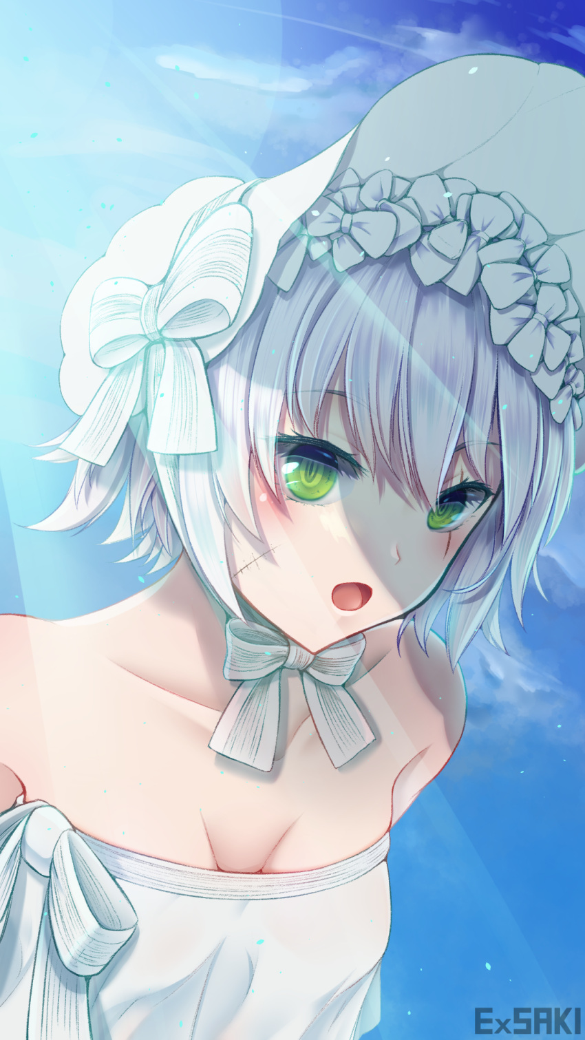 1girl, abigail_williams_(fate), abigail_williams_(swimsuit_foreigner)_(fate), abigail_williams_(swimsuit_foreigner)_(fate)_(cosplay), bangs, bare_shoulders, bikini, blue_sky