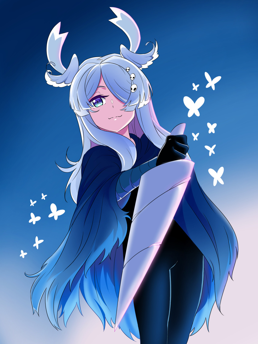 1girl, absurdres, antennae, bangs, black_bodysuit, blue_eyes, bodysuit, bug, butterfly, cloak, cosplay, elira_pendora, english_commentary, hair_over_one_eye, head_wings, highres, holding, holding_sword, holding_weapon, hollow_knight, hollow_knight_(character), hollow_knight_(character)_(cosplay), insect, long_hair, magho, nijisanji, nijisanji_en, one_eye_covered, smile, solo, sword, virtual_youtuber, weapon