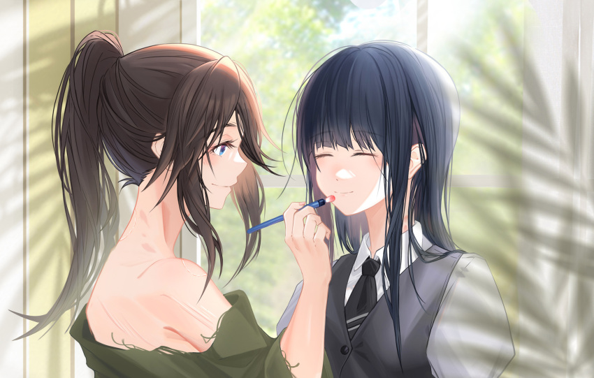2girls, 333_(pixiv8601259), applying_makeup, bangs, bare_shoulders, black_hair, black_neckwear, blue_eyes