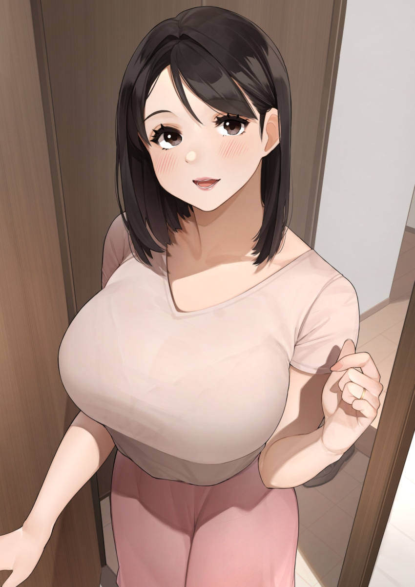 1girl, black_hair, breasts, brown_hair, highres, large_breasts, lips, looking_at_viewer