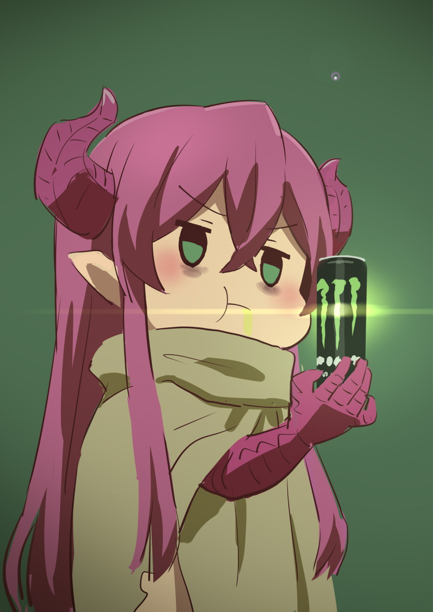 1girl, :t, animal_hands, bags_under_eyes, bangs, blush, can, chibi, claws, closed_mouth, crossed_bangs, dragon_girl, drooling, energy_drink, green_background, green_eyes, highres, holding, holding_can, horns, jitome, long_hair, meikyuu_black_company, monster_energy, monster_girl, pink_hair, rimu_(meikyuu_black_company), robe, simple_background, solo, standing, upper_body, yukiyoshi_mamizu