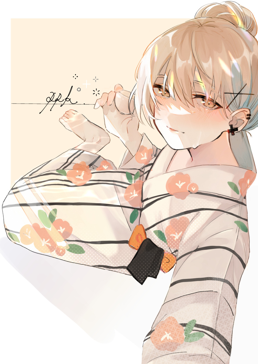 1girl, aaoshigatoutoi, absurdres, alternate_costume, alternate_hairstyle, barefoot, beige_kimono, blonde_hair