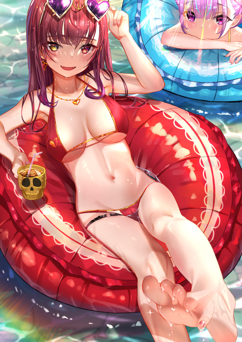 2girls, absurdres, barefoot, bikini, blush, breasts, eyewear_on_head, haku_u_0818