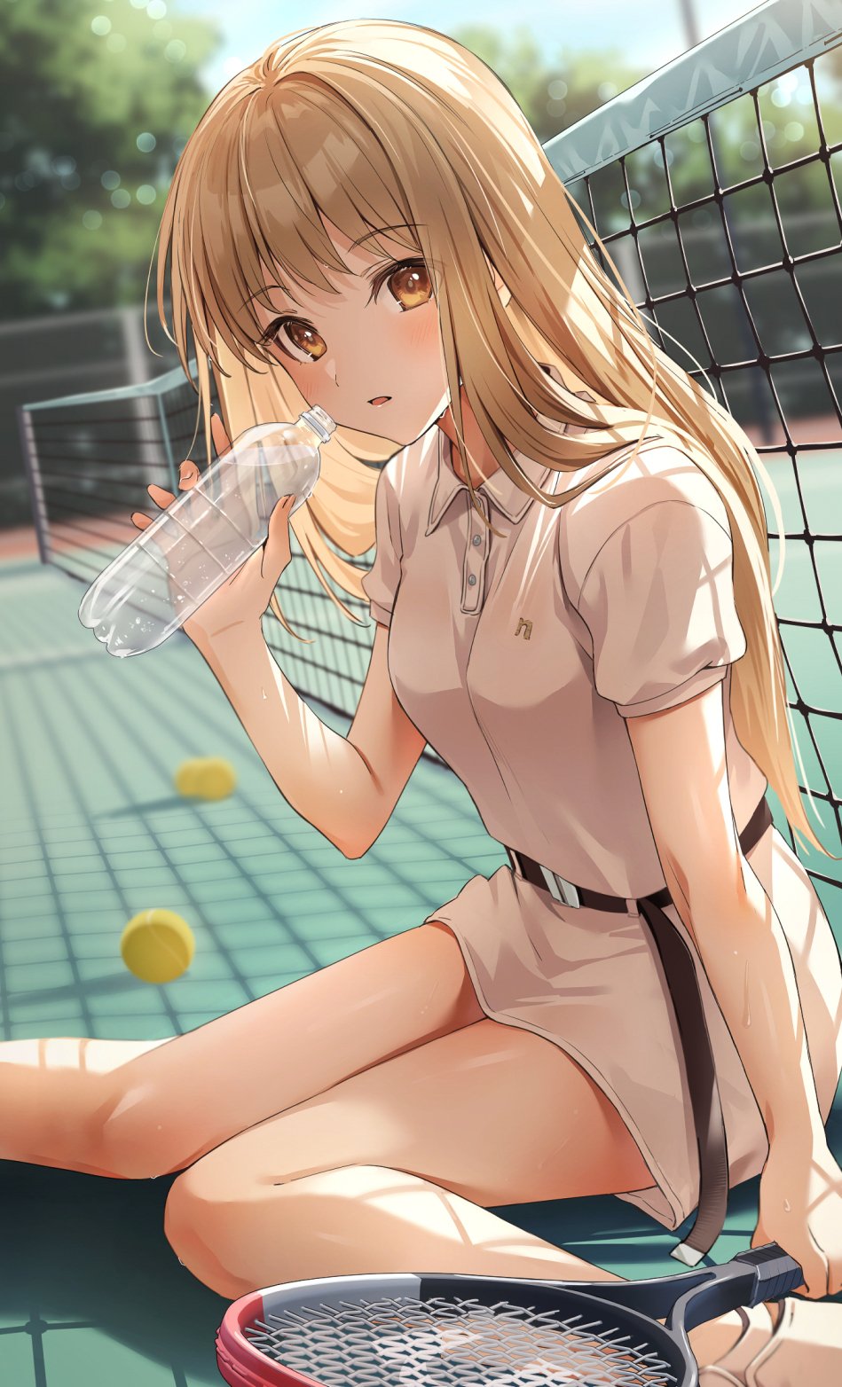 1girl, ball, belt, blonde_hair, blurry, blurry_background, blush, bottle, brown_eyes, highres, long_hair, looking_at_viewer, open_mouth, original, outdoors, polo_dress, racket, shadow, short_sleeves, sitting, solo, tennis, tennis_ball, tennis_court, tennis_net, tennis_racket, water, water_bottle, zattape