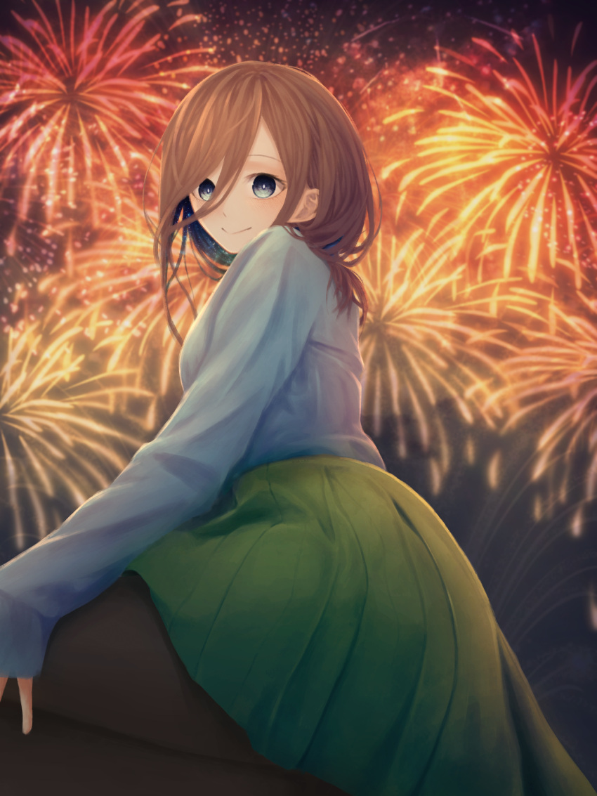 1girl, asa-ai, blue_eyes, brown_hair, fireworks, from_below, go-toubun_no_hanayome, green_skirt