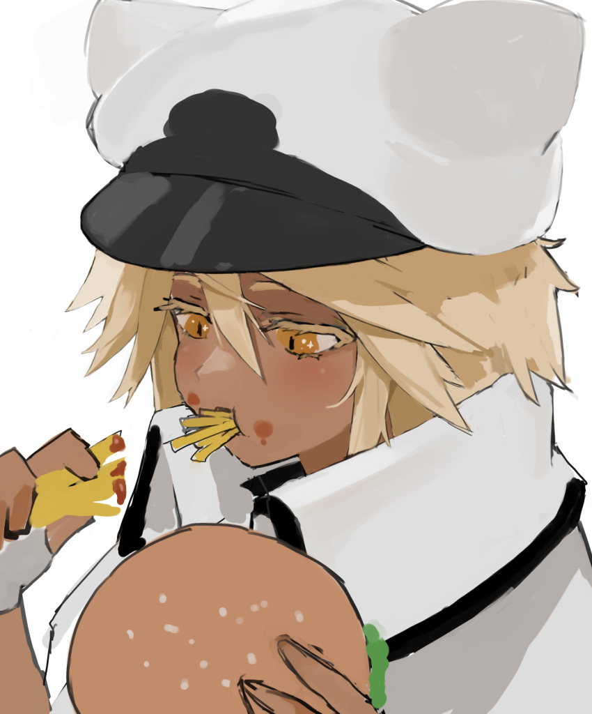 1girl, black_hair, blonde_hair, burger, dark-skinned_female, dark_skin, eating, flasso