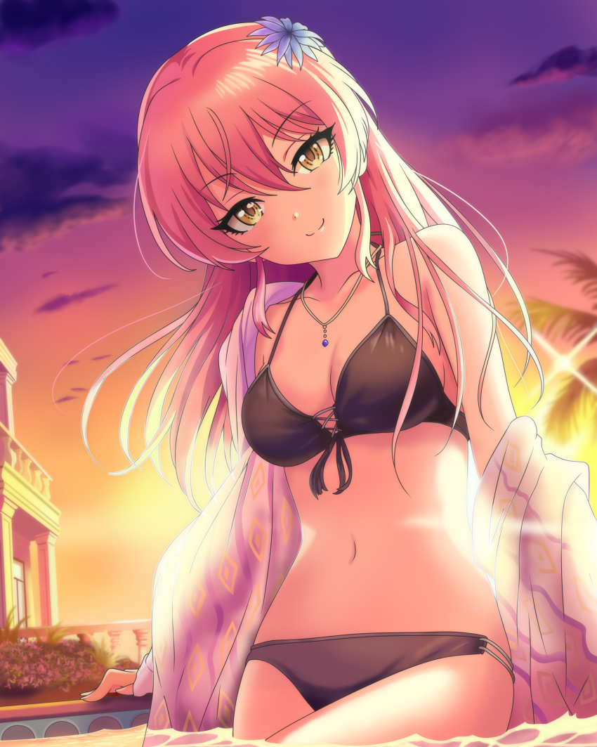 1girl, absurdres, alternate_hairstyle, bangs, bikini, black_bikini, breasts, brown_hair, closed_mouth, clouds, collarbone, commentary_request, damascus_(dearigazu2001), evening, hair_between_eyes, hair_ornament, highres, idolmaster, idolmaster_cinderella_girls, jewelry, jougasaki_mika, long_hair, looking_at_viewer, medium_breasts, navel, necklace, official_art, outdoors, palm_tree, pink_hair, pool, sidelocks, smile, solo, swimsuit, tree, yellow_eyes