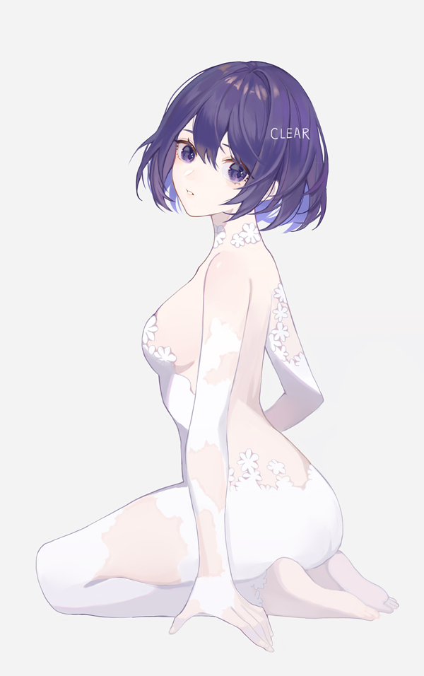 1girl, artist_name, bangs, bare_shoulders, barefoot, blue_eyes, blue_hair, breasts, clear_regulus, feet, full_body, grey_background, hair_between_eyes, honkai_(series), honkai_impact_3rd, looking_at_viewer, open_mouth, partial_bodysuit, seele_vollerei, short_hair, sideboob, simple_background, solo, symbol-only_commentary, teeth, toes