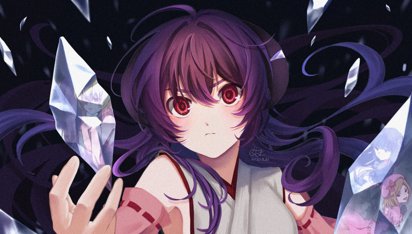 bangs, blonde_hair, closed_mouth, dated, detached_sleeves, emoriza, eyebrows_visible_through_hair, furude_rika